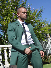 Araham Al Malek fucking debut where he plays the gardner of an angry villa-owner