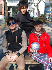 Tagteaming the Straight Boy