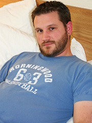 Sexy beefy cub Corey Pierce in solo scene